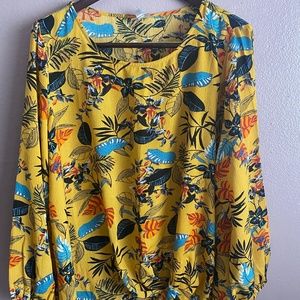 Avenue- Floral Knot Top